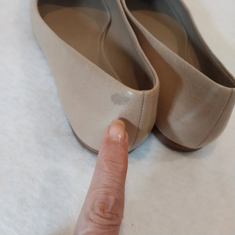 Tory Burch Flat Shoes Size 6 Beige Leather Logo Ballerina Slip On Nude.
